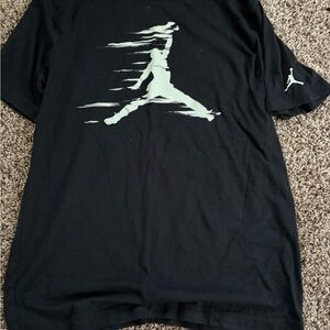 Jordan Black Tee with Iconic Jumpman Graphic
